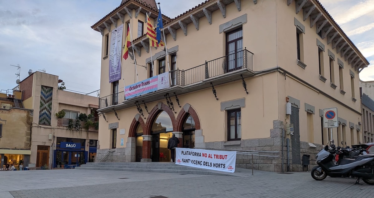 Sant Vicenç aprova reclamar la supressió del tribut metropolità amb l’abstenció del PSC